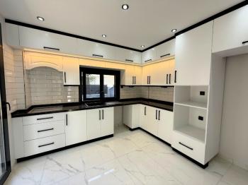 Didim Merkezde Satılık 4+1 Ayrı Mutfaklı Villa