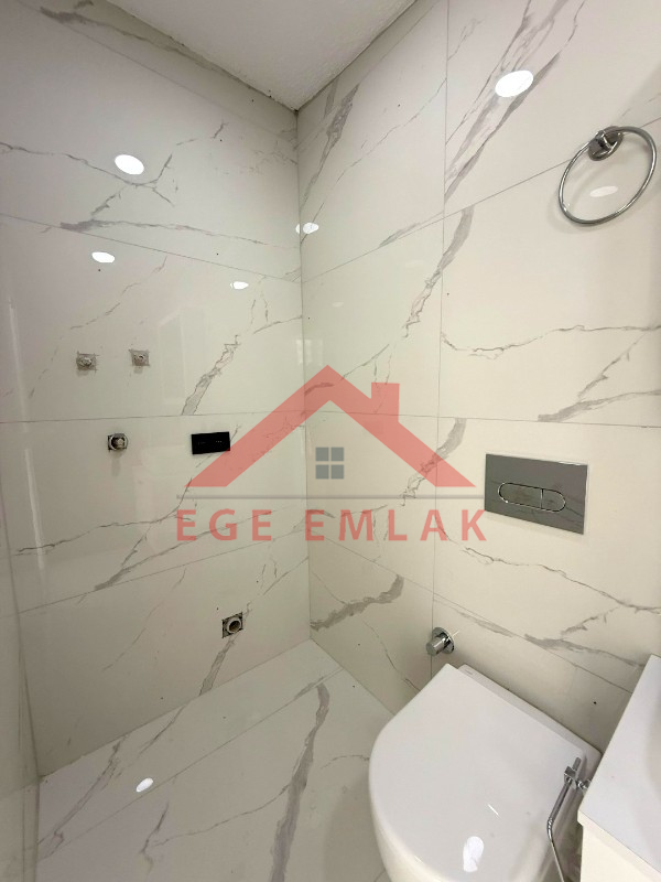 Didim Merkezde Satılık 4+1 Ayrı Mutfaklı Villa