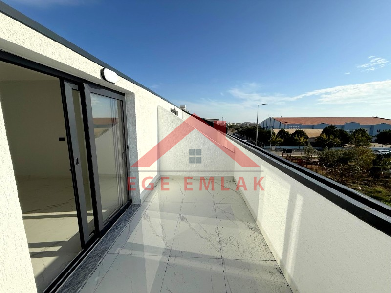 Didim Merkezde Satılık 4+1 Ayrı Mutfaklı Villa