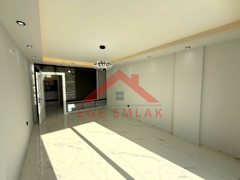 Didim Merkezde Satılık 4+1 Ayrı Mutfaklı Villa