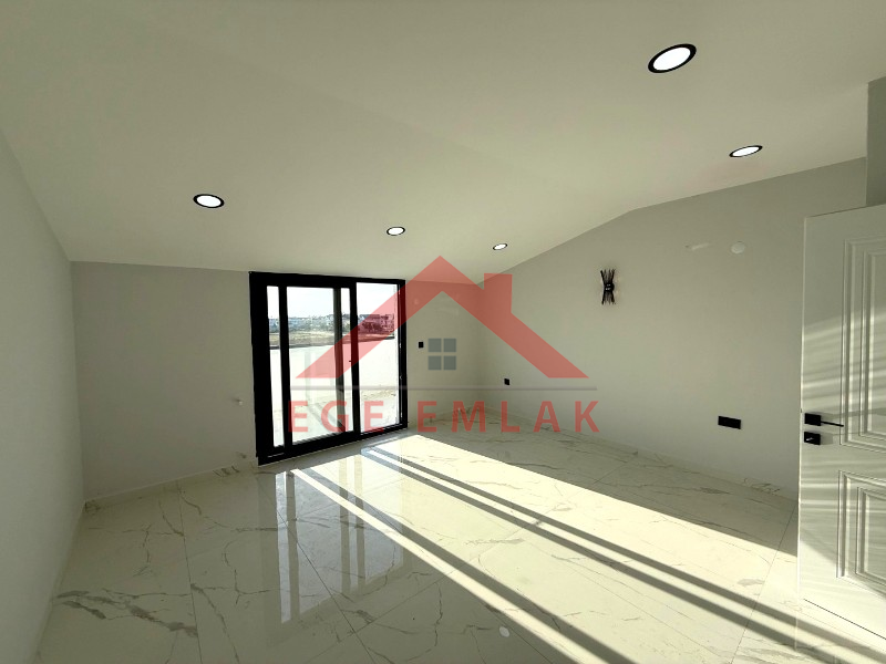 Didim Merkezde Satılık 4+1 Ayrı Mutfaklı Villa