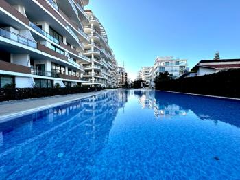 Akacan Elegance Sitesi Full Deniz ve Havuz Manzaralı 3+1 Lüks Eşyalı Kiralık Daire