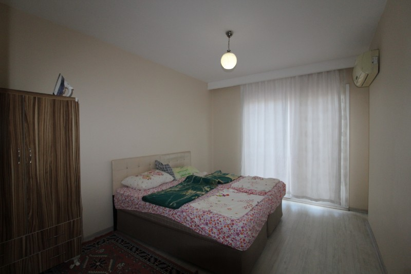 ASLAN'DAN ÜNİ CADDESİ GROSERİ CVR. FULL EŞYALI GENİŞ 1+1