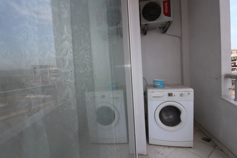 ASLAN'DAN ÜNİ CADDESİ GROSERİ CVR. FULL EŞYALI GENİŞ 1+1