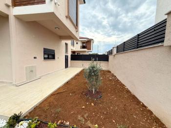 Didim'de Çamlık Mahallesinde Tam Müstakil 3+1 Eşyalı Villa