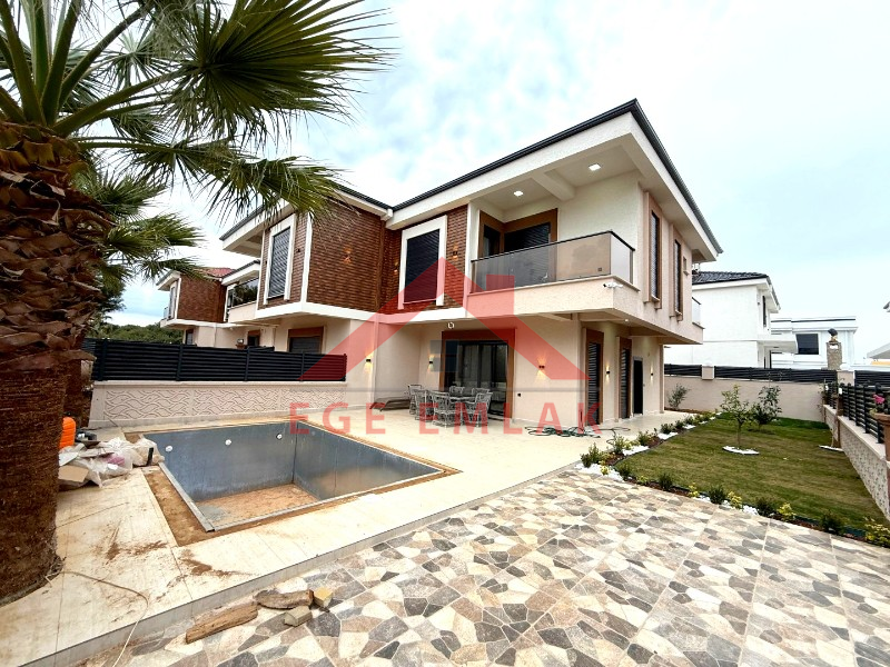 Didim'de Çamlık Mahallesinde Tam Müstakil 3+1 Eşyalı Villa