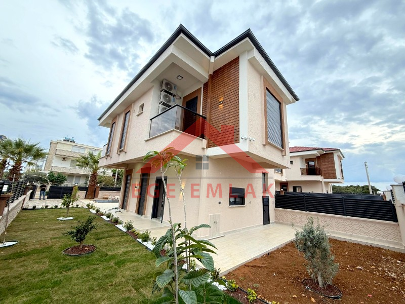 Didim'de Çamlık Mahallesinde Tam Müstakil 3+1 Eşyalı Villa