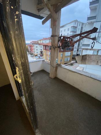 GÜVENAY - ÇORUM KALE MAH. İPEK TAKSİ CİVARI SATILIK 4+1 DUBLEKS DAİRE