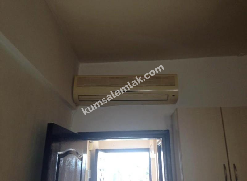  GÖÇMENKÖY'DE  SATILIK  2+1 DAİRE