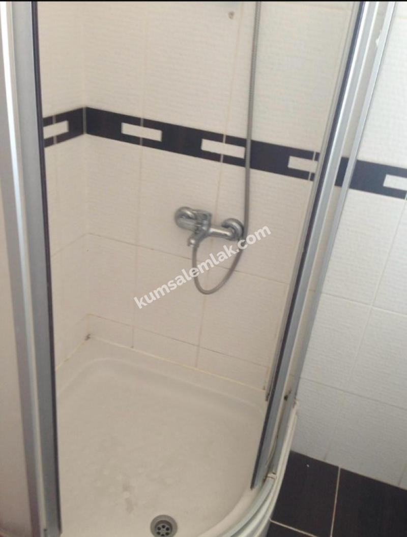  GÖÇMENKÖY'DE  SATILIK  2+1 DAİRE