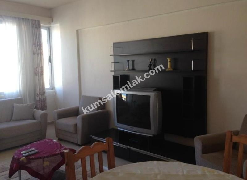  GÖÇMENKÖY'DE  SATILIK  2+1 DAİRE