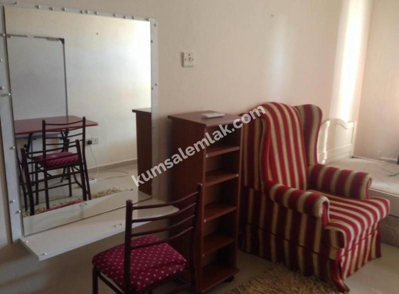  GÖÇMENKÖY'DE  SATILIK  2+1 DAİRE