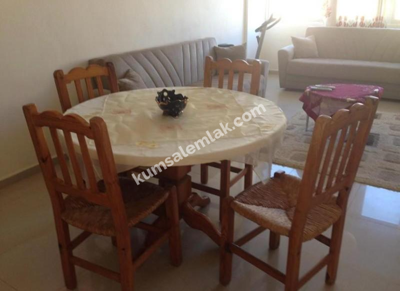  GÖÇMENKÖY'DE  SATILIK  2+1 DAİRE