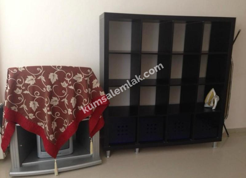  GÖÇMENKÖY'DE  SATILIK  2+1 DAİRE