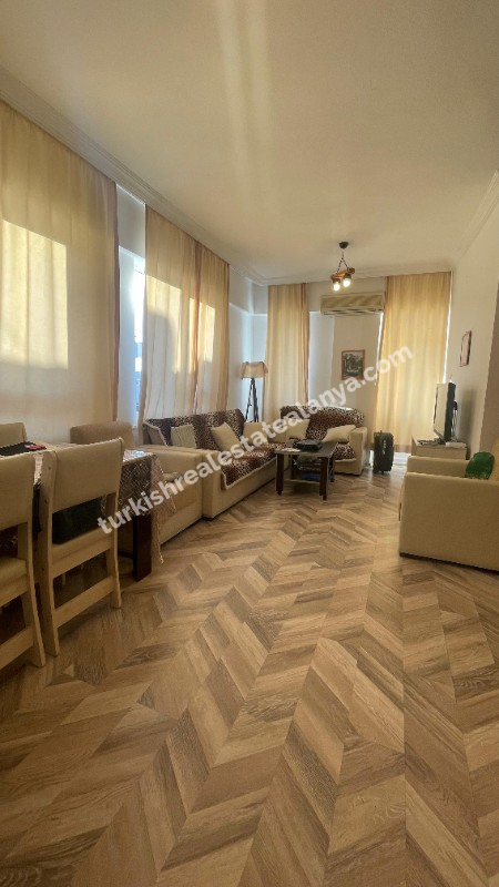 NA PRODAJU 2+1 – TOTALNO RENOVIRAN & KOMPLETNO NAMJEŠTEN STAN