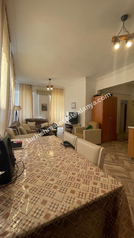 NA PRODAJU 2+1 – TOTALNO RENOVIRAN & KOMPLETNO NAMJEŠTEN STAN