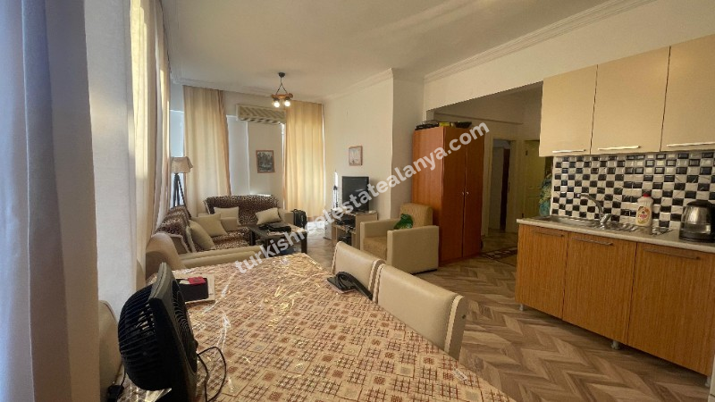 NA PRODAJU 2+1 – TOTALNO RENOVIRAN & KOMPLETNO NAMJEŠTEN STAN