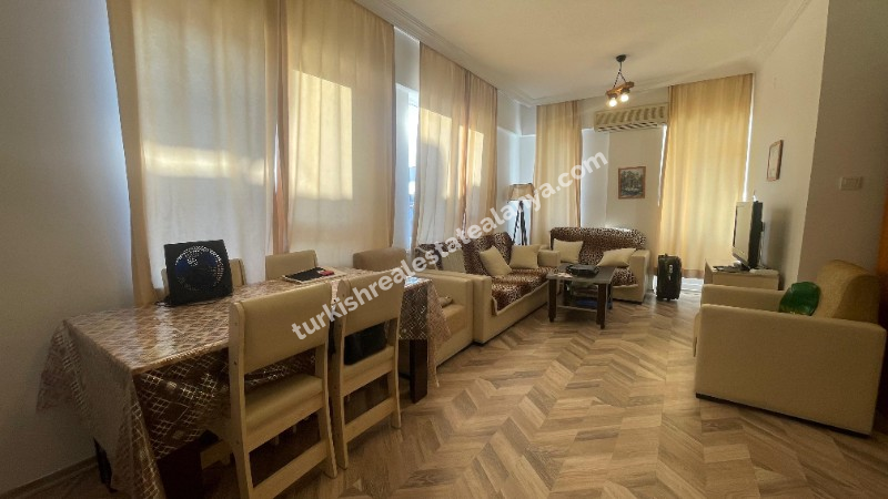 NA PRODAJU 2+1 – TOTALNO RENOVIRAN & KOMPLETNO NAMJEŠTEN STAN