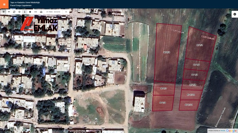 YILMAZ EMLAK'TAN CUMHURİYET MAH.SATILIK 387 m² BATI CEPHELİ ARSA