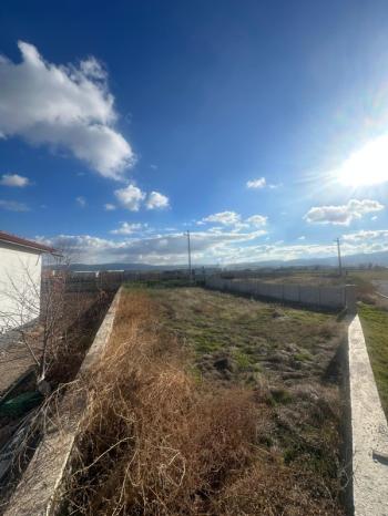 AFYON ÜÇOK EMLAKTAN SALAR DEVLET PARKI YANI SATILIK 300M² İMARLI ARSA