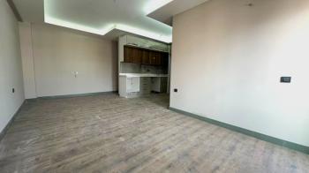 Elmas’tan Bahçelievler’de Merkezi Konumlu Sıfır 2+1