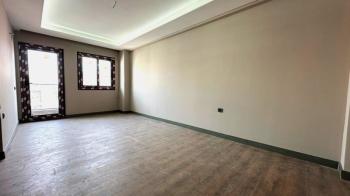 Elmas’tan Bahçelievler’de Merkezi Konumlu Sıfır 2+1