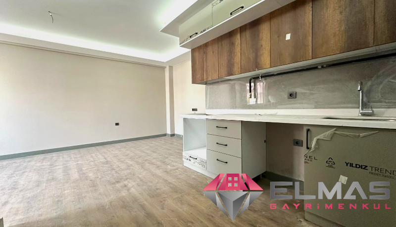 Elmas’tan Bahçelievler’de Merkezi Konumlu Sıfır 2+1