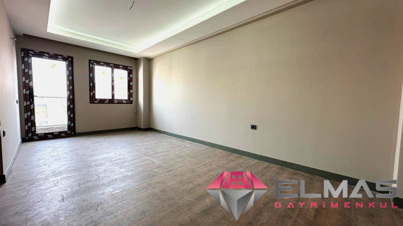 Elmas’tan Bahçelievler’de Merkezi Konumlu Sıfır 2+1