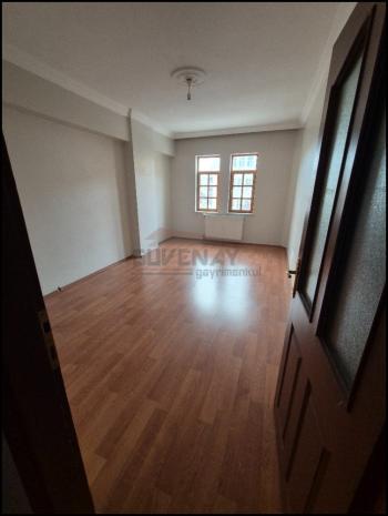 GÜVENAY - ÇORUM ÜÇTUTLAR FATİH SULTAN MEHMET İLKOKULU KARŞISI KİRALIK DAİRE 