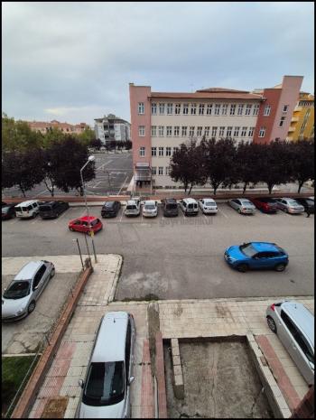 GÜVENAY - ÇORUM ÜÇTUTLAR FATİH SULTAN MEHMET İLKOKULU KARŞISI KİRALIK DAİRE 