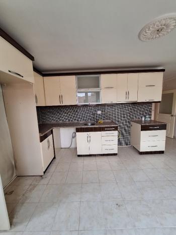 GÜVENAY - ÇORUM BAHÇELİEVLER BAHABEY CADDE ÜZERİ KİRALIK 3+1 DAİRE 