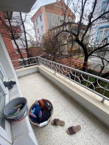 GÜVENAY - ÇORUM GÜLABİBEY K. ABDULLAH CADDESİ 3+1 SATILIK DAİRE