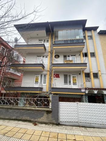 GÜVENAY - ÇORUM GÜLABİBEY K. ABDULLAH CADDESİ 3+1 SATILIK DAİRE