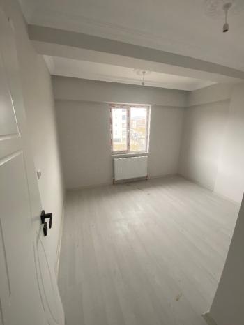 GÜVENAY - ÇORUM KALE  MEVLANA OKULU KARSISI 3+1 SIFIR  SATILIK DAİRE 