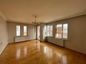 AFYON ÜÇOK EMLAKTAN KANLICA MAH KİRALIK 3+1 TEMİZ BAKIMLI DAİRE