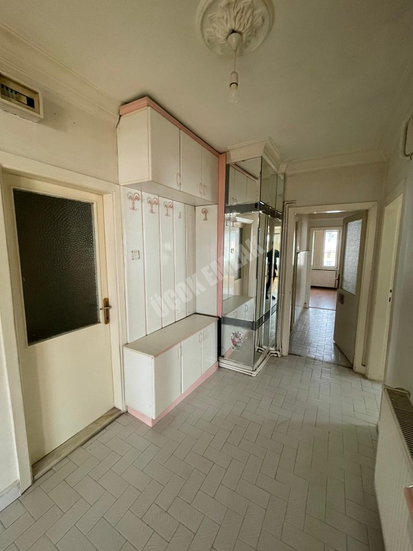 AFYON ÜÇOK EMLAKTAN KANLICA MAH KİRALIK 3+1 TEMİZ BAKIMLI DAİRE