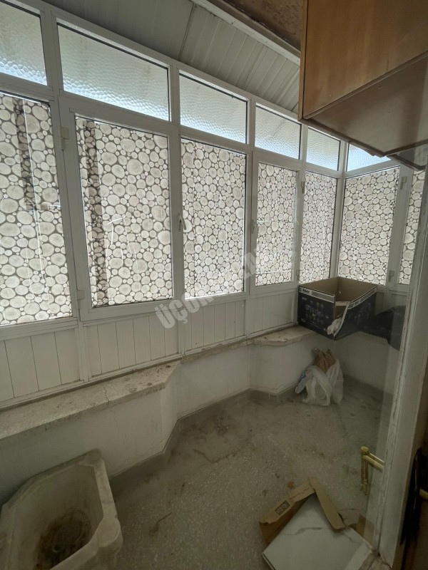 AFYON ÜÇOK EMLAKTAN KANLICA MAH KİRALIK 3+1 TEMİZ BAKIMLI DAİRE