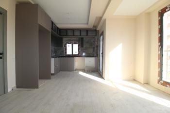 ASLAN'DAN ÇEŞMELİ DE D-400 E YAKIN EMSALSİZ FİYATA 2+1