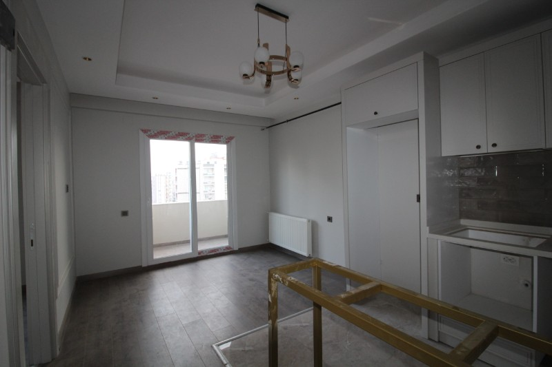 ASLAN'DAN SİTE İÇİ HAVUZLU MERKEZİ KONUM DA LÜX 1+1