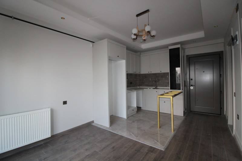 ASLAN'DAN SİTE İÇİ HAVUZLU MERKEZİ KONUM DA LÜX 1+1