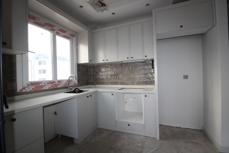 ASLAN'DAN SİTE İÇİ HAVUZLU GENİŞ METRAJLI ULTRA LÜX 2+1