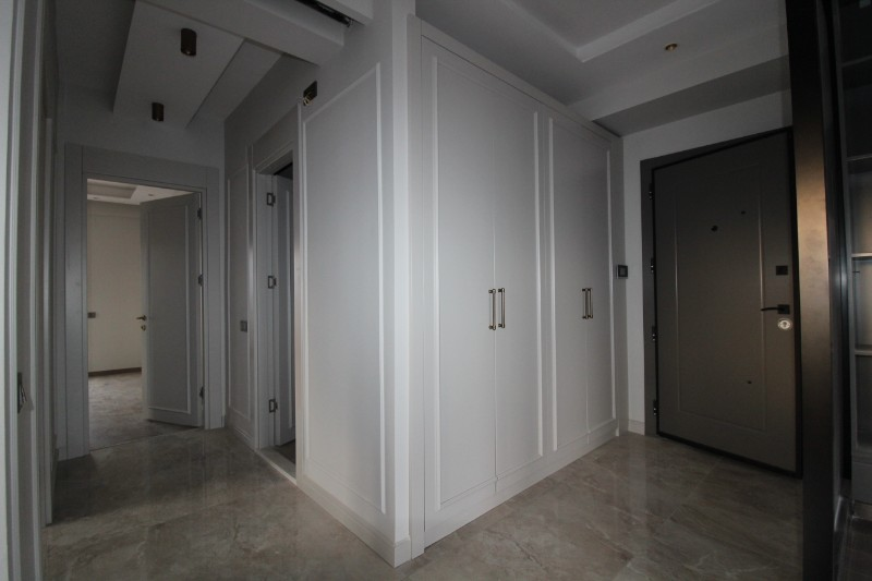 ASLAN'DAN SİTE İÇİ HAVUZLU GENİŞ METRAJLI ULTRA LÜX 2+1