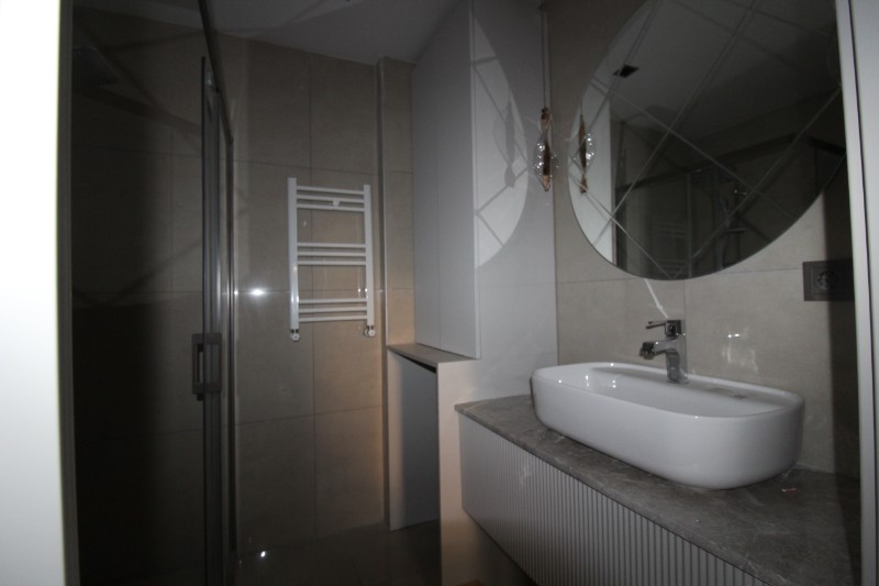 ASLAN'DAN SİTE İÇİ HAVUZLU GENİŞ METRAJLI ULTRA LÜX 2+1