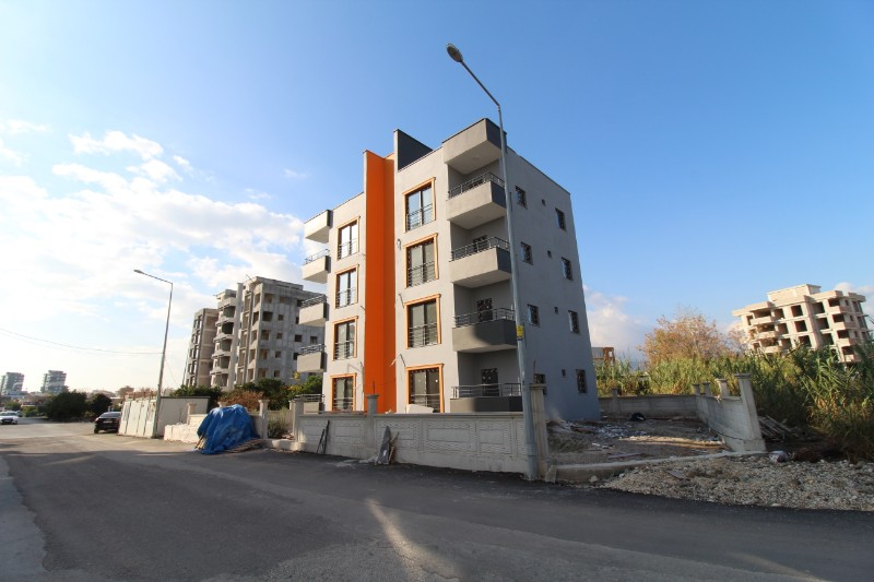 ASLAN'DAN ÇEŞMELİ DE D-400 E YAKIN EMSALSİZ FİYATA 2+1