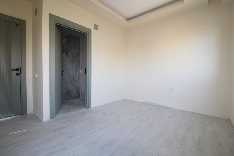 ASLAN'DAN ÇEŞMELİ DE D-400 E YAKIN EMSALSİZ FİYATA 2+1