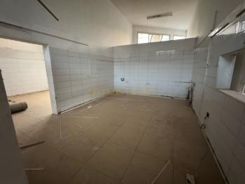 Lefkoşa Küçük Kaymaklı'da 250 m2 Kiralık Dükkan