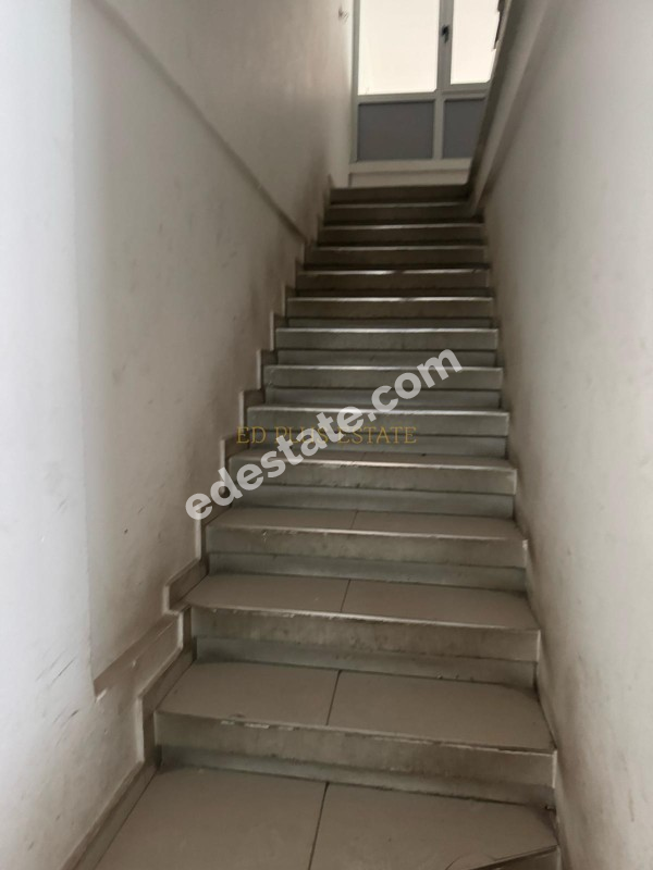 Lefkoşa Küçük Kaymaklı'da 250 m2 Kiralık Dükkan