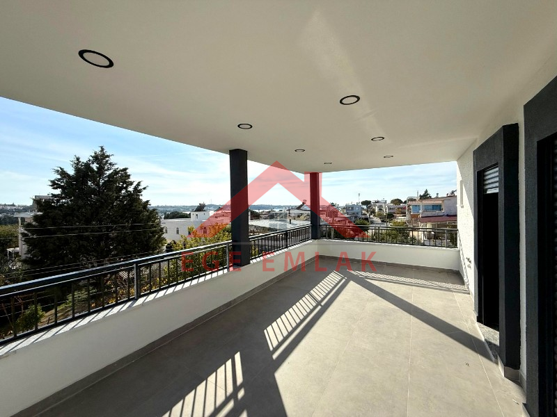 Didim'de Denize 300 Metre Mesafede Satılık 3+1 Villa