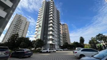 Elmas’tan Merkezi Konumlu Yüzme Havuzlu Concept 1+1