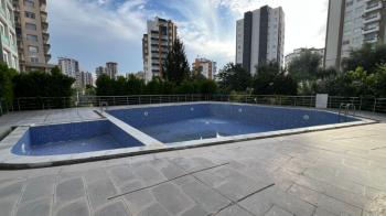 Elmas’tan Merkezi Konumlu Yüzme Havuzlu Concept 1+1